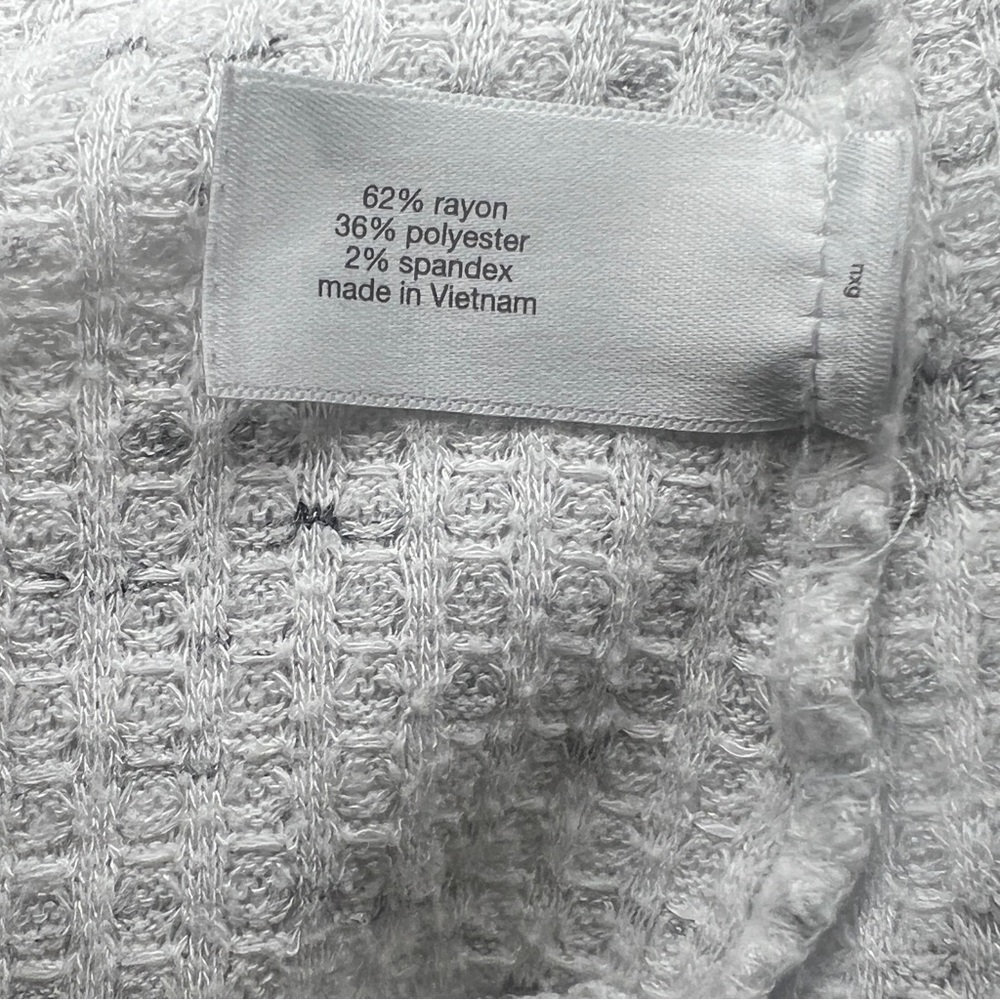 Lane Bryant Gray Button Down Pull Over with Tie Accent (Size 22/24W) - Picture 6 of 6